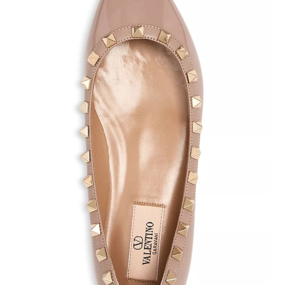 Valentino Garavani - Pointed Toe Studded Flats. - Picture 8 of 8